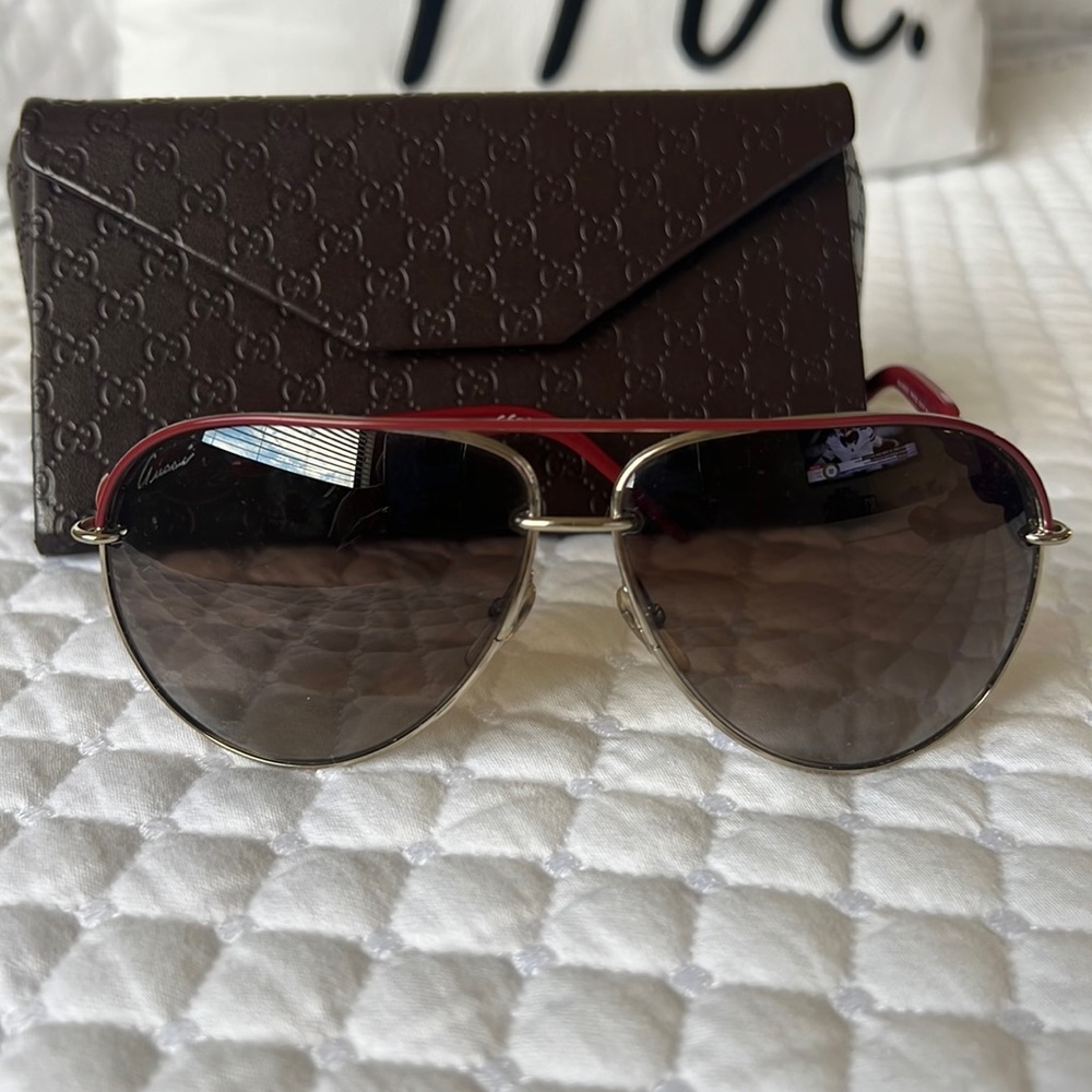 Gucci Sunglasses red